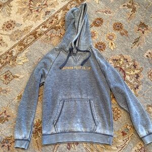 ✨ NWOT ✨ Southern Point Co. weathered blue Hoodie, YXL